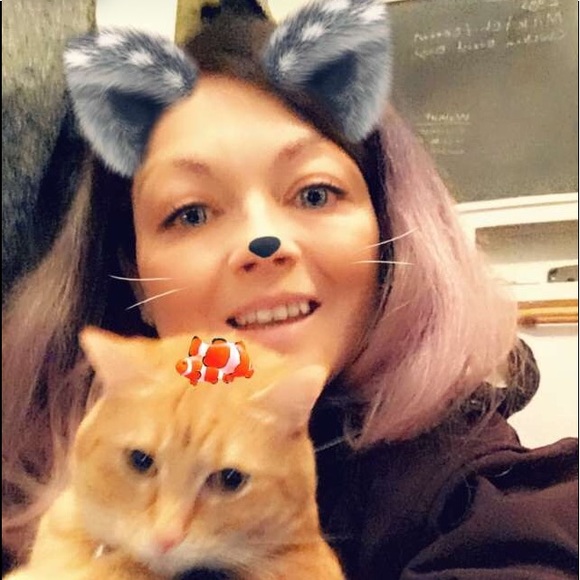 Meet your Posher, Jen - Picture 1 of 1